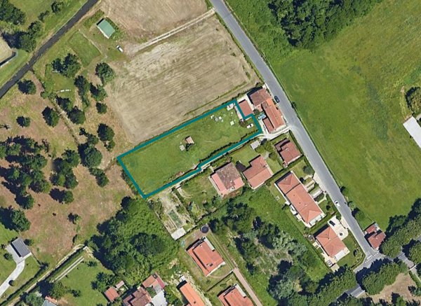 terreno edificabile in vendita a Pietrasanta