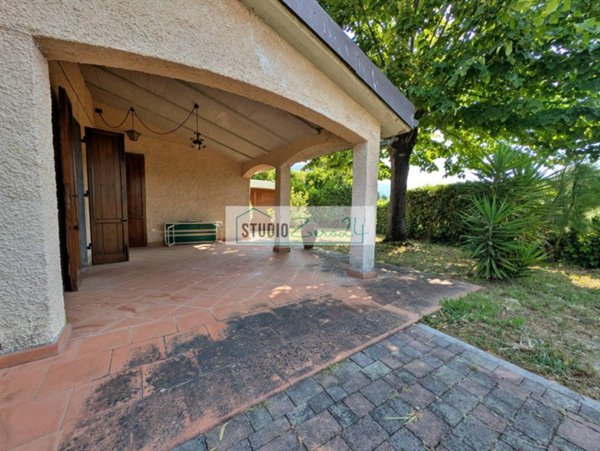 casa indipendente in vendita a Pietrasanta