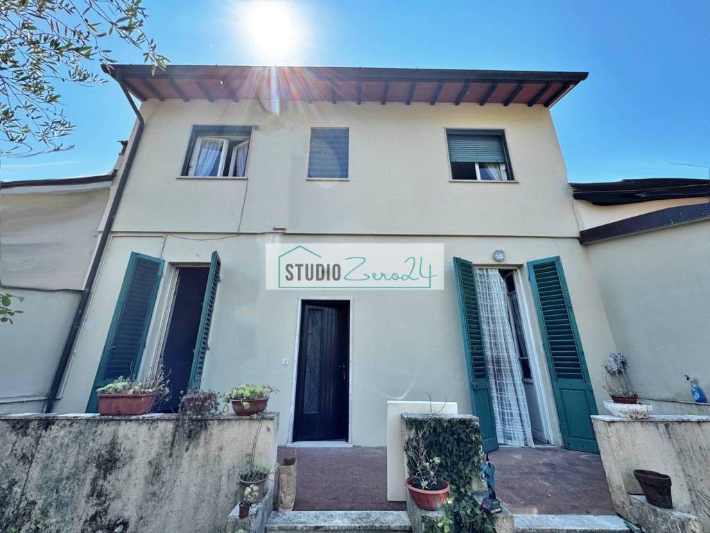 casa indipendente in vendita a Pietrasanta