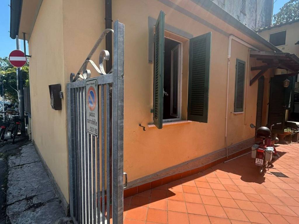 casa indipendente in vendita a Pietrasanta