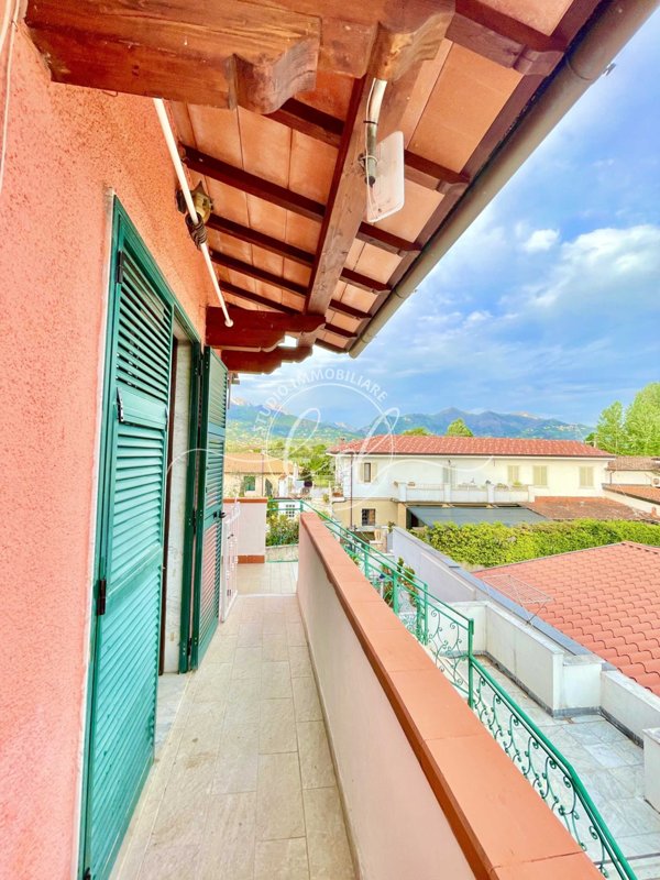appartamento in vendita a Pietrasanta