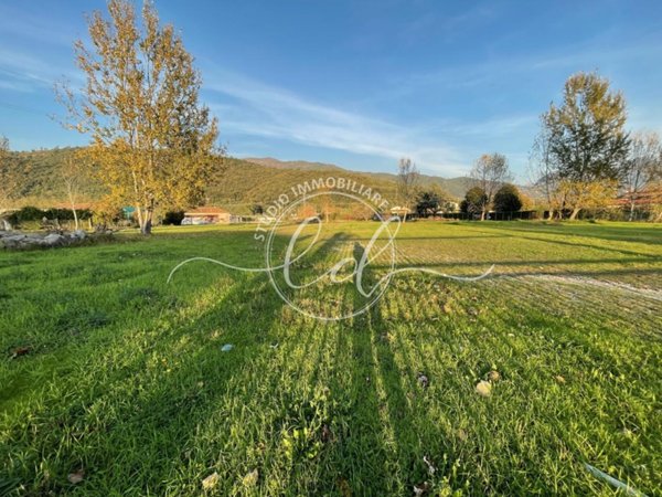 terreno edificabile in vendita a Pietrasanta