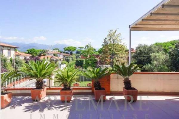 appartamento in vendita a Pietrasanta in zona Focette