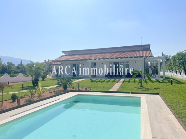 casa indipendente in vendita a Pietrasanta