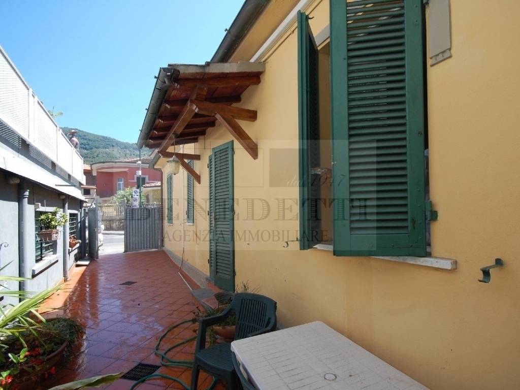 casa semindipendente in vendita a Pietrasanta