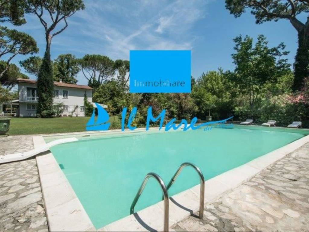 casa indipendente in vendita a Pietrasanta in zona Marina di Pietrasanta