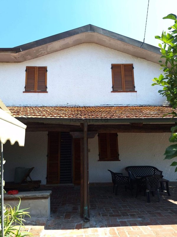 casa indipendente in vendita a Pietrasanta