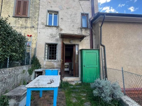 casa indipendente in vendita a Pietrasanta