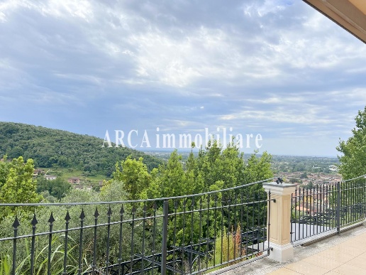 casa indipendente in vendita a Pietrasanta