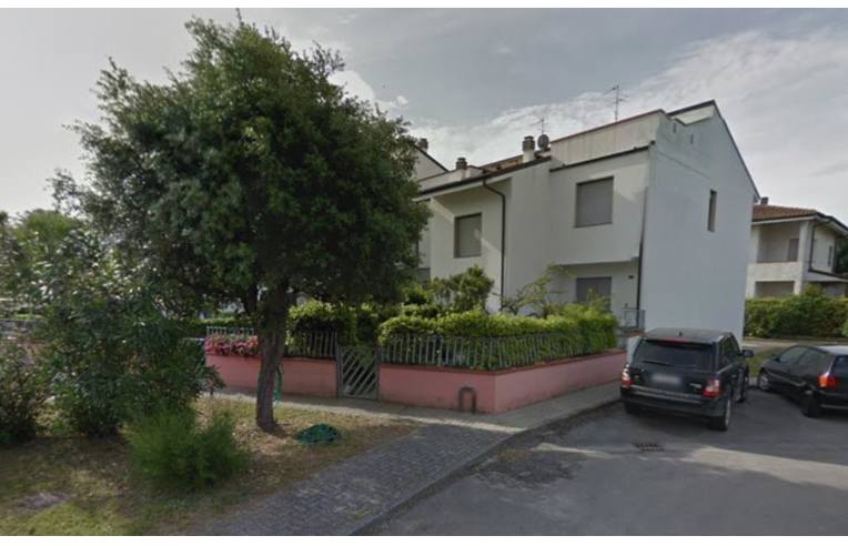 casa indipendente in vendita a Pietrasanta in zona Marina di Pietrasanta