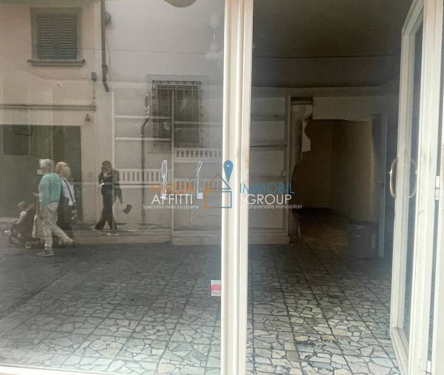 locale commerciale in vendita a Pietrasanta
