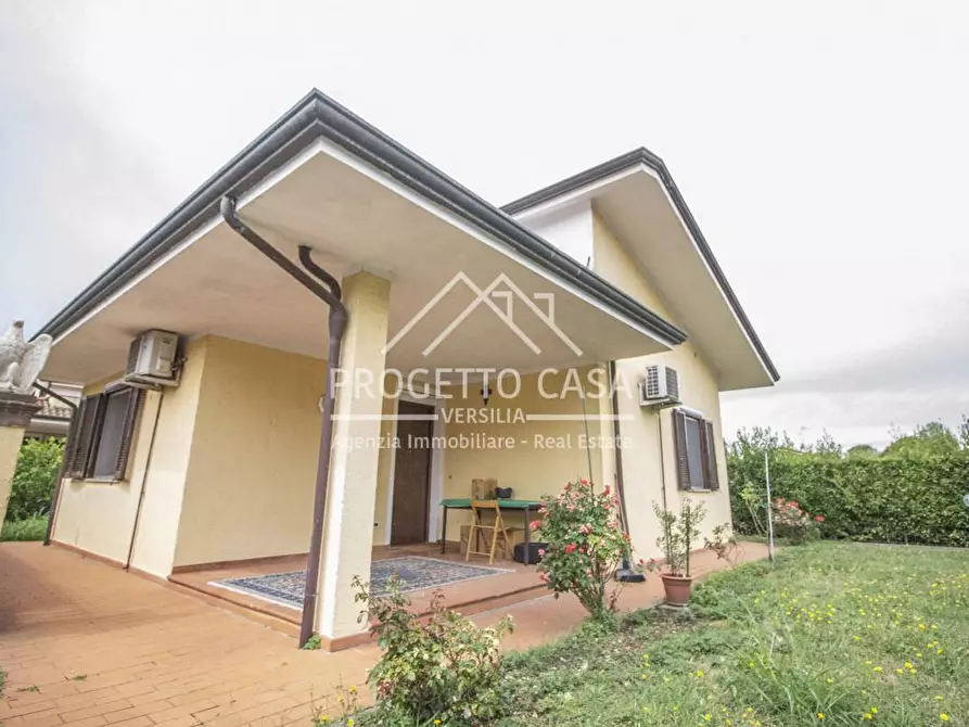 casa indipendente in vendita a Pietrasanta
