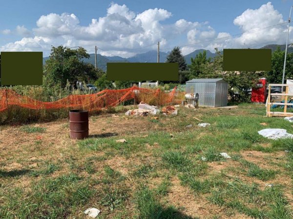 terreno agricolo in vendita a Pietrasanta in zona Crociale