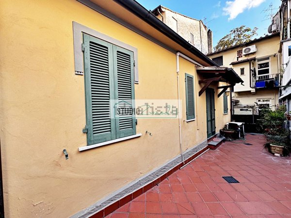 casa semindipendente in vendita a Pietrasanta