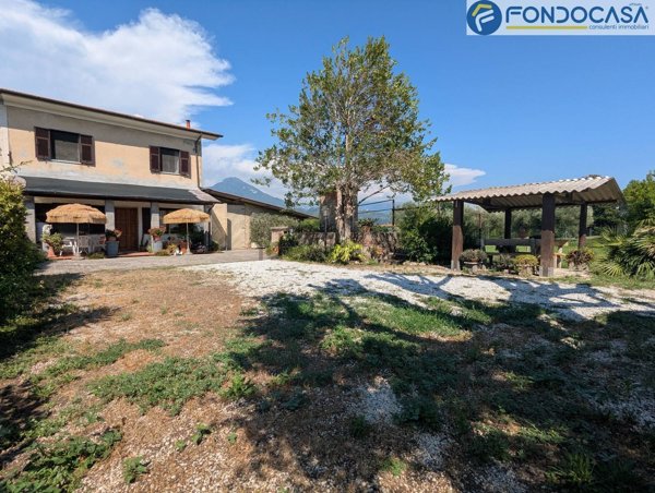 casale in vendita a Pietrasanta