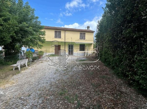 casa indipendente in vendita a Pietrasanta