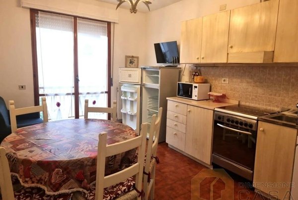 casa indipendente in vendita a Pietrasanta in zona Tonfano