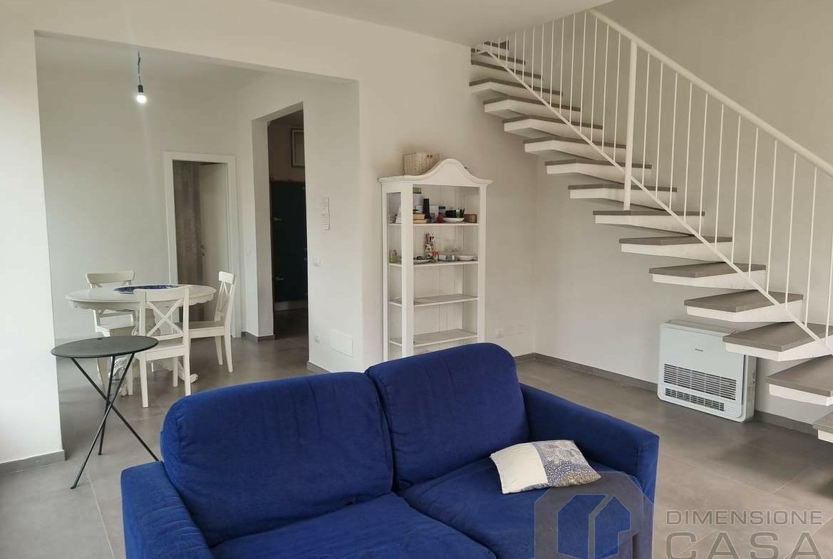 casa indipendente in vendita a Pietrasanta in zona Tonfano