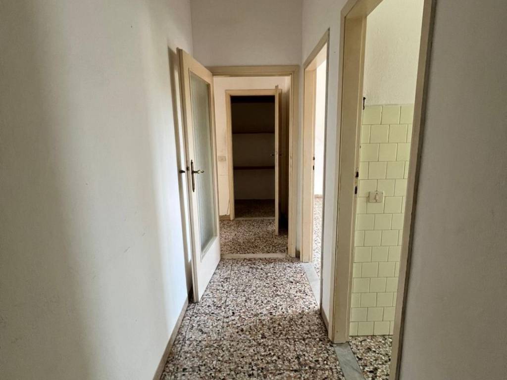 appartamento in vendita a Pietrasanta in zona Africa