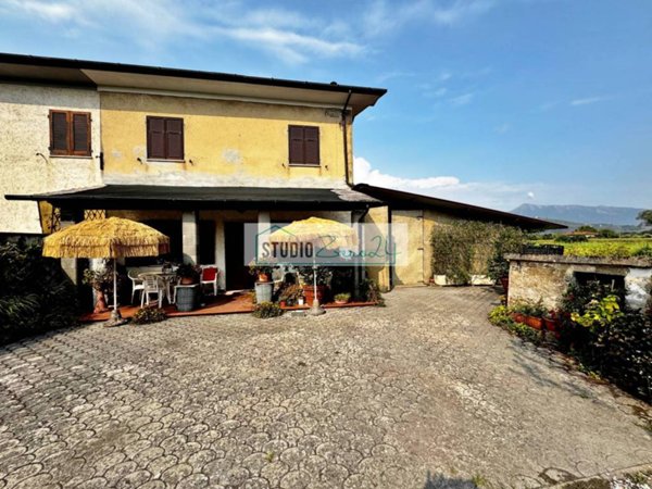 casa indipendente in vendita a Pietrasanta