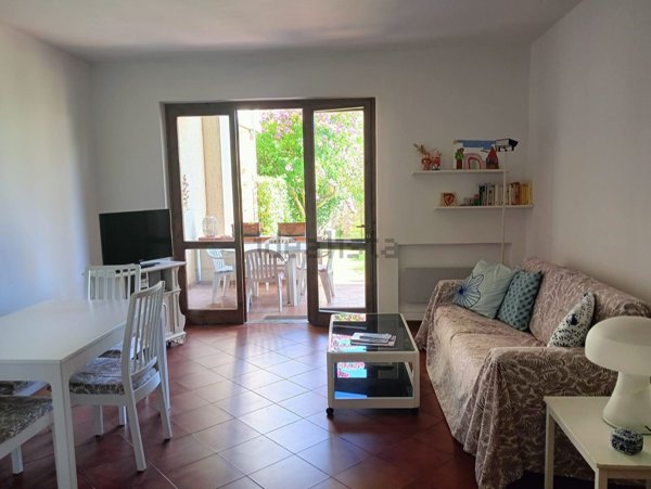 appartamento in vendita a Pietrasanta in zona Fiumetto