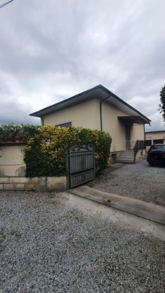 casa indipendente in vendita a Pietrasanta