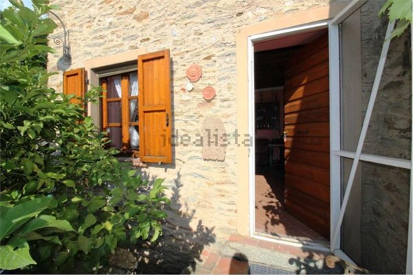 casa indipendente in vendita a Pietrasanta