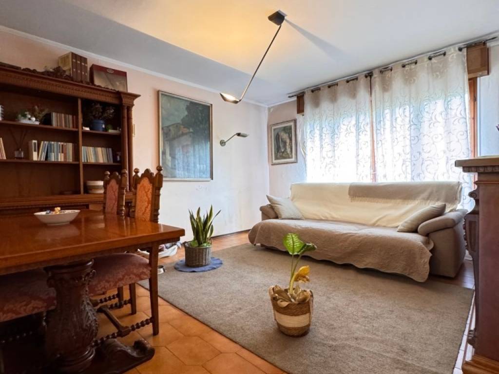 casa indipendente in vendita a Pietrasanta
