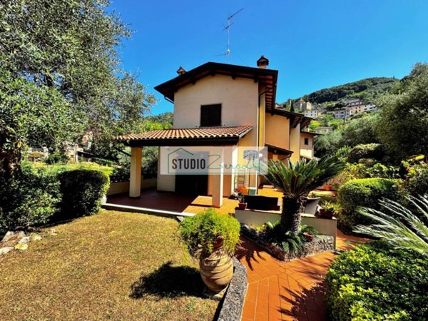 casa indipendente in vendita a Pietrasanta