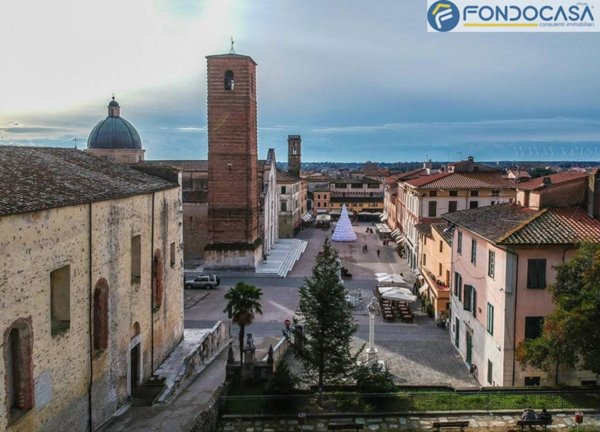 casa indipendente in vendita a Pietrasanta