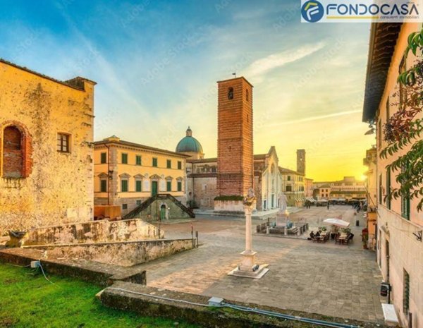 casa indipendente in vendita a Pietrasanta