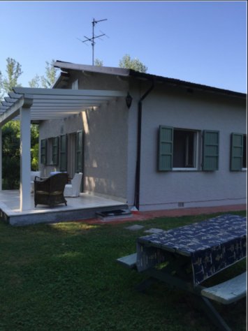 casa indipendente in vendita a Pietrasanta