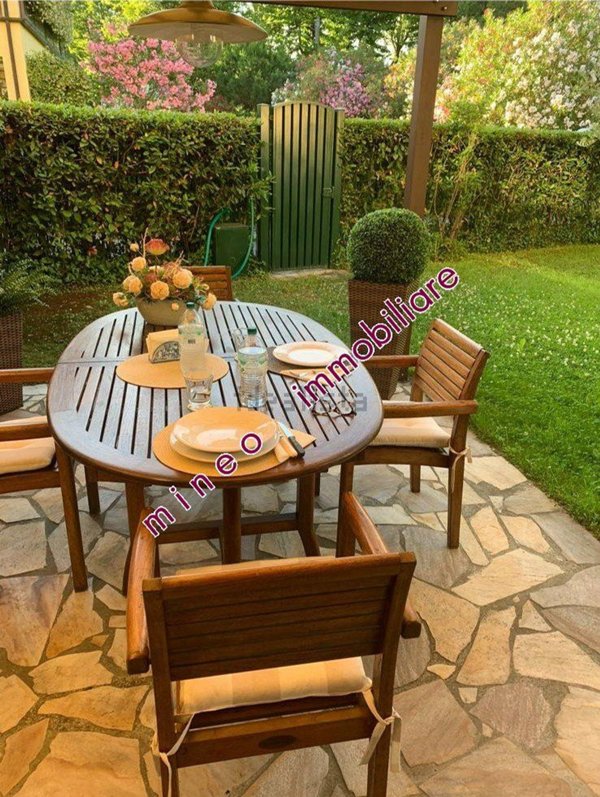 appartamento in vendita a Pietrasanta in zona Fiumetto