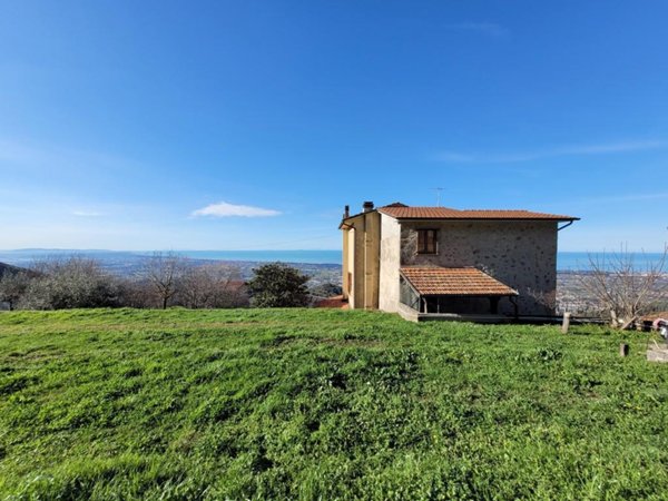 casale in vendita a Pietrasanta