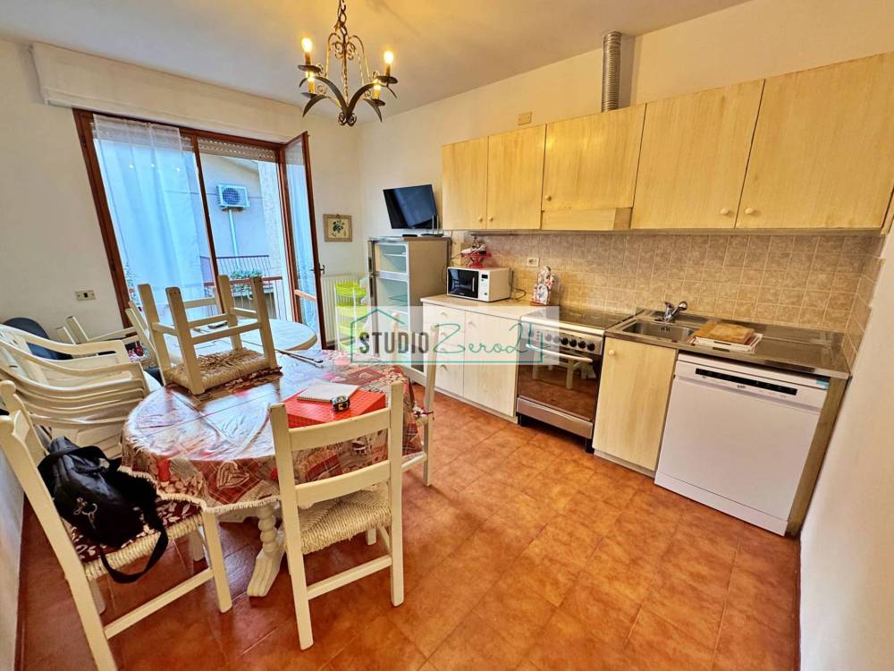 casa indipendente in vendita a Pietrasanta in zona Marina di Pietrasanta