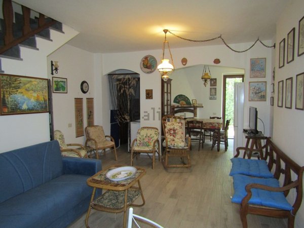 casa indipendente in vendita a Pietrasanta