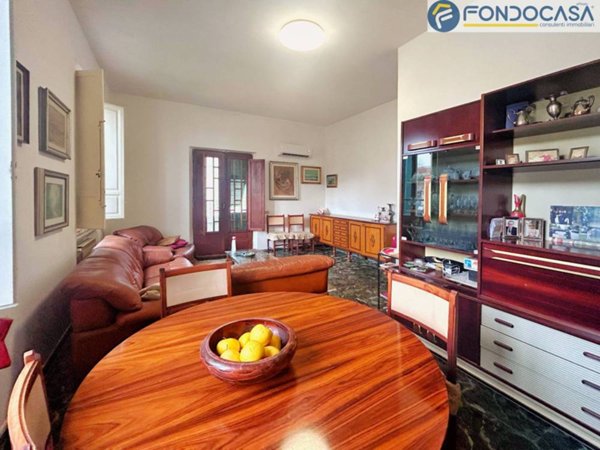 casa indipendente in vendita a Pietrasanta