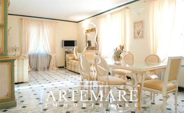 appartamento in vendita a Pietrasanta in zona Marina di Pietrasanta