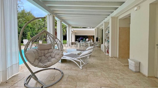 casa indipendente in vendita a Pietrasanta in zona Fiumetto