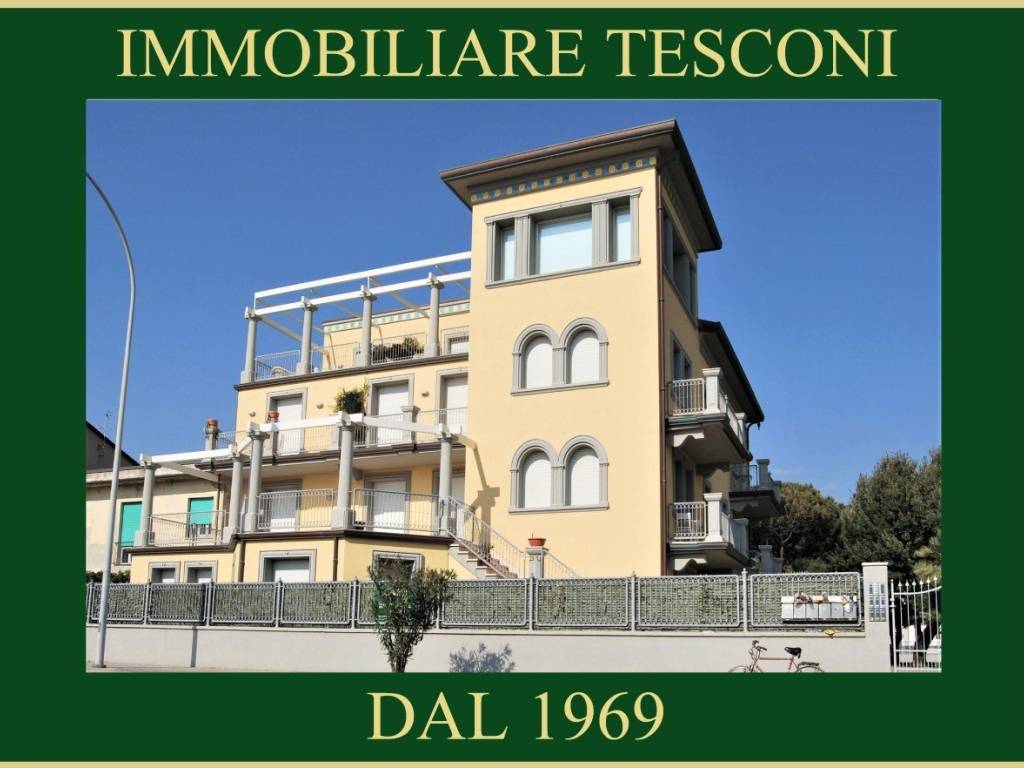 appartamento in vendita a Pietrasanta in zona Marina di Pietrasanta
