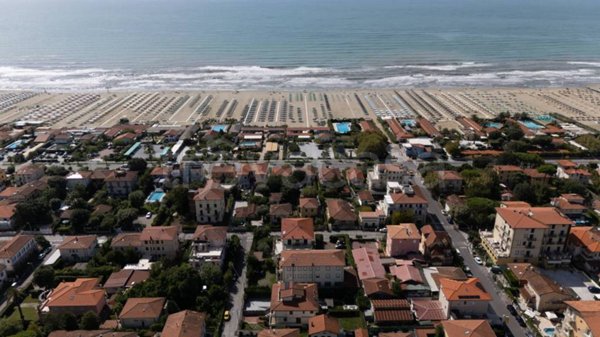 casa indipendente in vendita a Pietrasanta