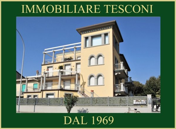 appartamento in vendita a Pietrasanta in zona Marina di Pietrasanta