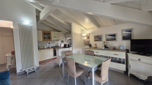 appartamento in vendita a Pietrasanta in zona Marina di Pietrasanta