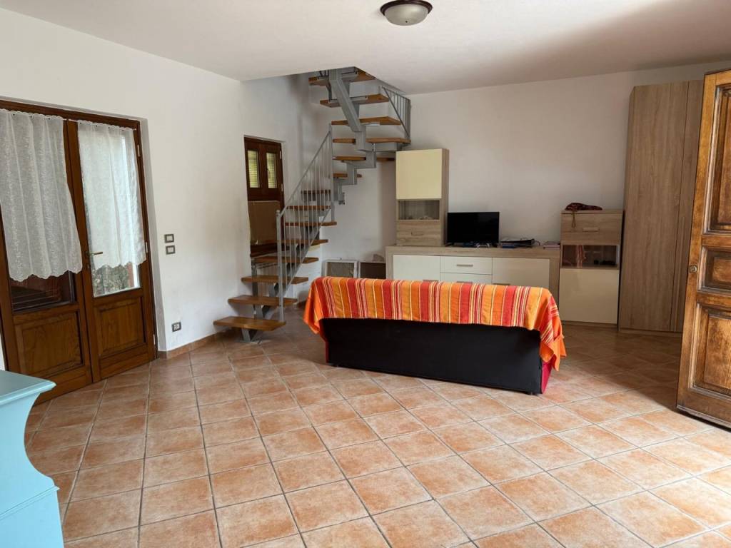 casa indipendente in vendita a Pietrasanta