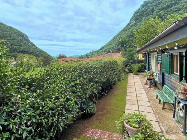 casa indipendente in vendita a Pietrasanta
