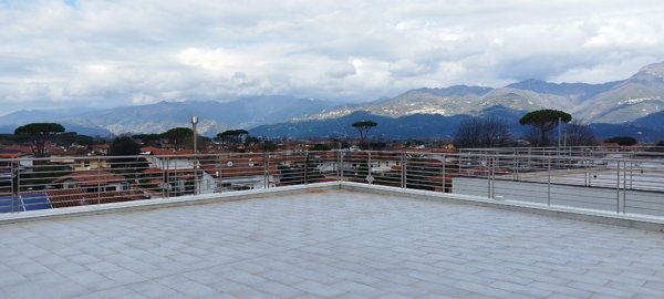 appartamento in vendita a Pietrasanta in zona Focette