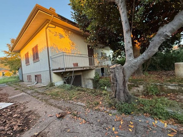 casa indipendente in vendita a Pietrasanta