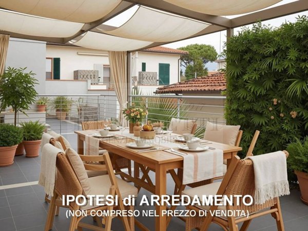 appartamento in vendita a Pietrasanta in zona Fiumetto