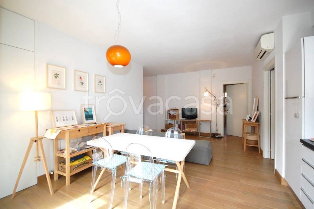 appartamento in vendita a Pietrasanta in zona Fiumetto