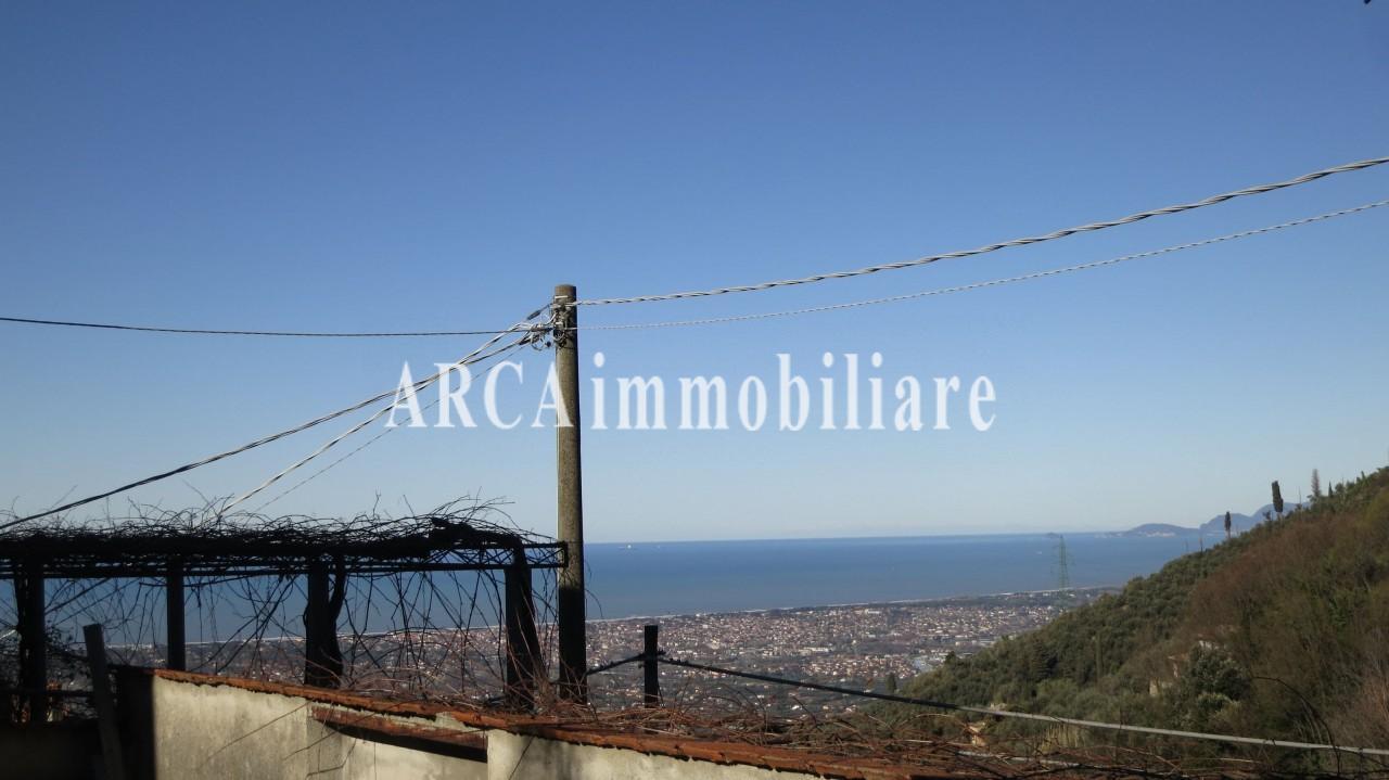 casa indipendente in vendita a Pietrasanta